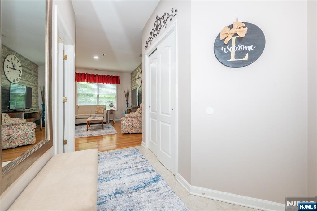30-08 Federal Hill Road, Unit 8 Pompton Lakes, NJ 07442 - Photo 6 of 34