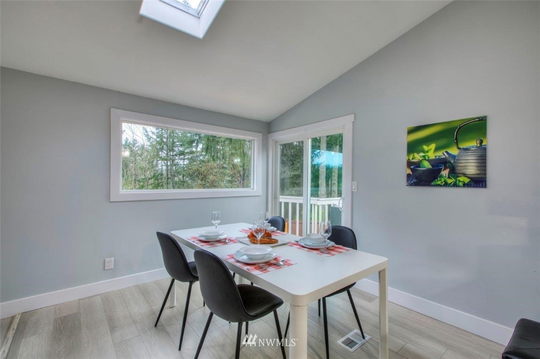 4425 Southeast 4th Place Renton, WA 98059 - Photo 12 of 35