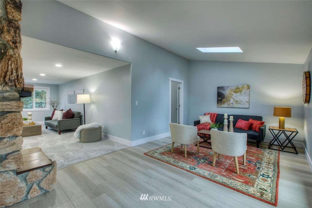 4425 Southeast 4th Place Renton, WA 98059 - Photo 7 of 35