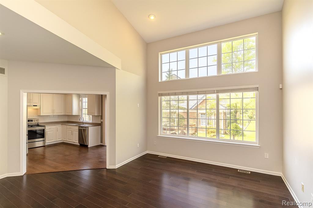 41859 Mitchell Road Novi, MI 48377 - Photo 2 of 20