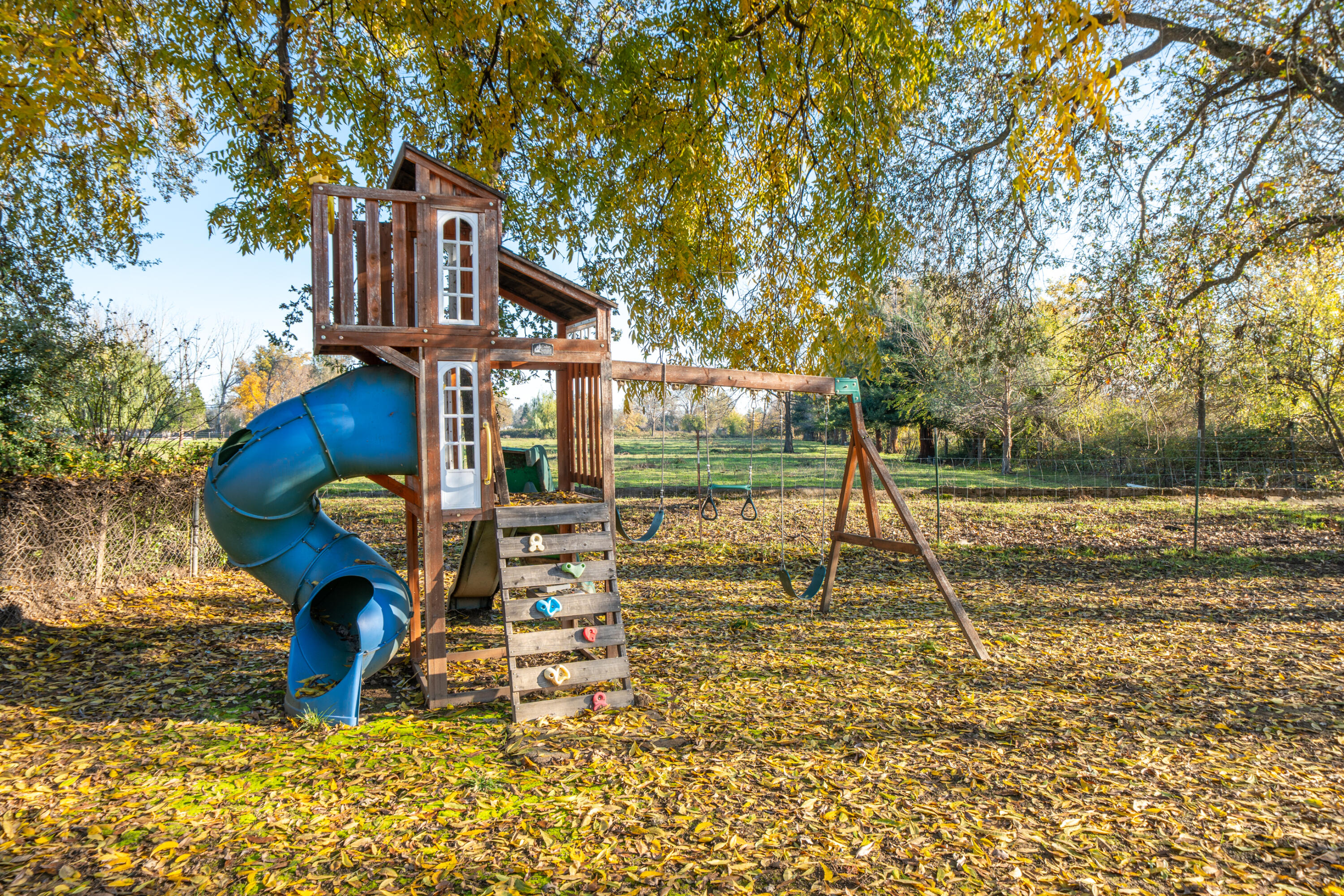 2385 Alexander Avenue Anderson, CA 96007 - Photo 45 of 72 a house view with a garden space