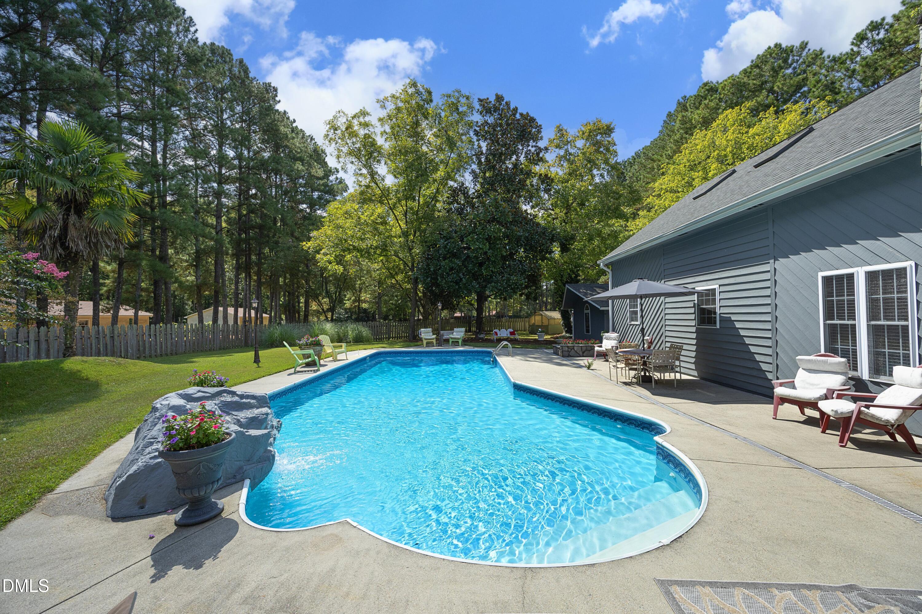 1746 Little Devine Road Selma, NC 27576 - Photo 6 of 79