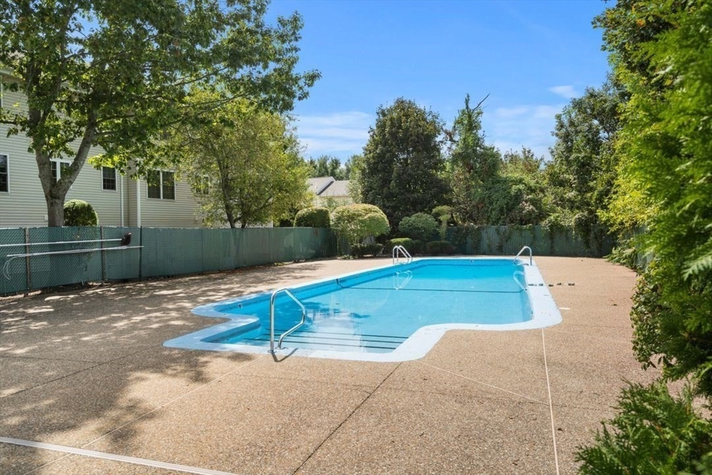 1105 Lexington Street, Unit 84 Waltham, MA 02452 - Photo 9 of 9 a view of a outdoor space