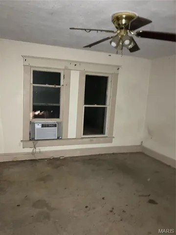 $38,000 | 723 St John Street, Greenville, IL 62246