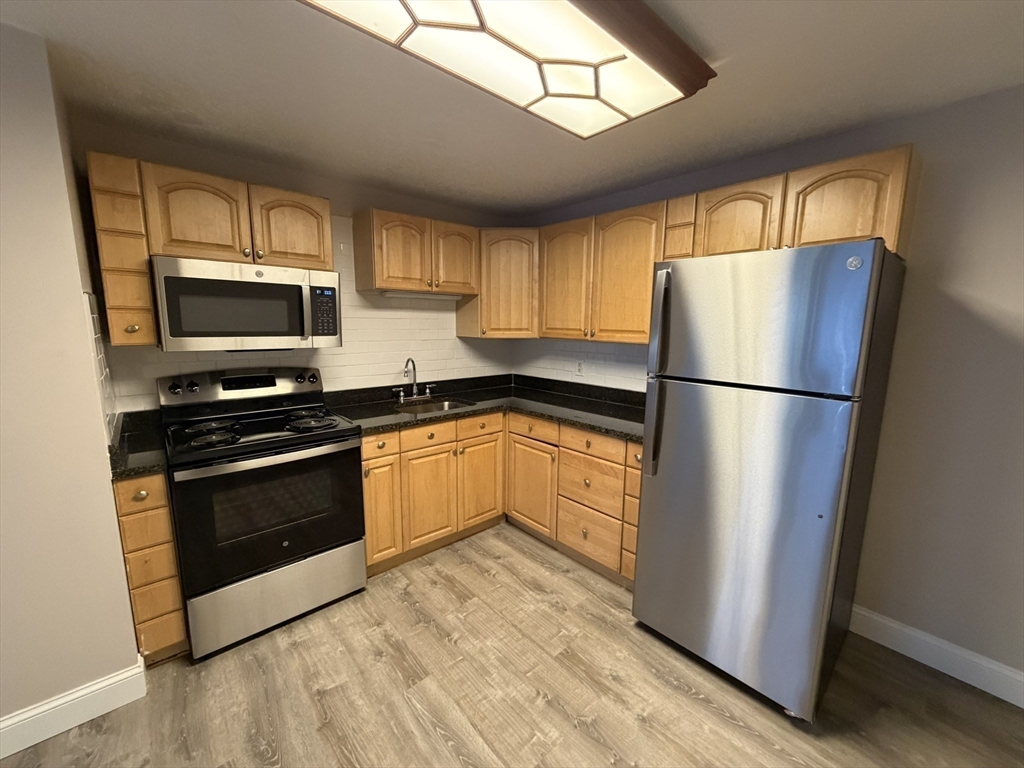 90 Ridgewood Lane Gardner, MA 01440 - Photo 7 of 12 Gallery Image 7