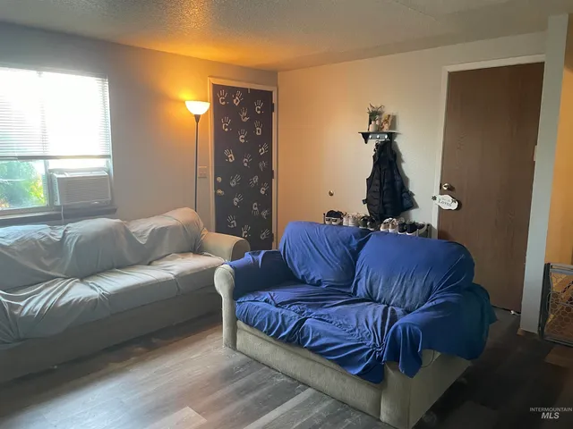 $299,000 | 929 Craven Avenue, Buhl, ID 83316