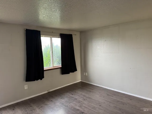 $299,000 | 929 Craven Avenue, Buhl, ID 83316