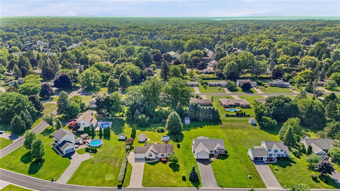 750 Close Circle Webster, NY 14580 - Photo 44 of 50