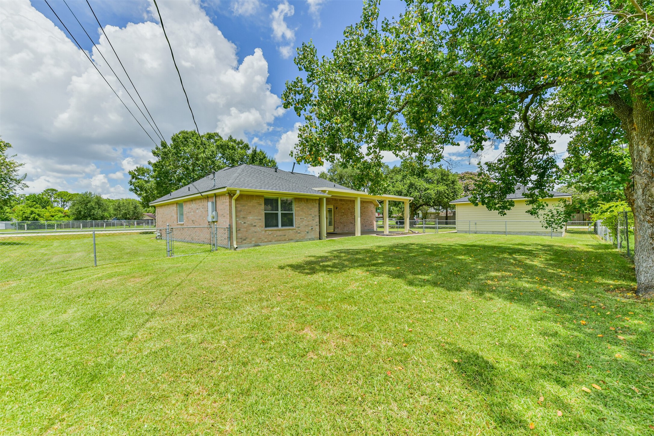2401 Woody Road Pearland, TX 77581 - Photo 30 of 31