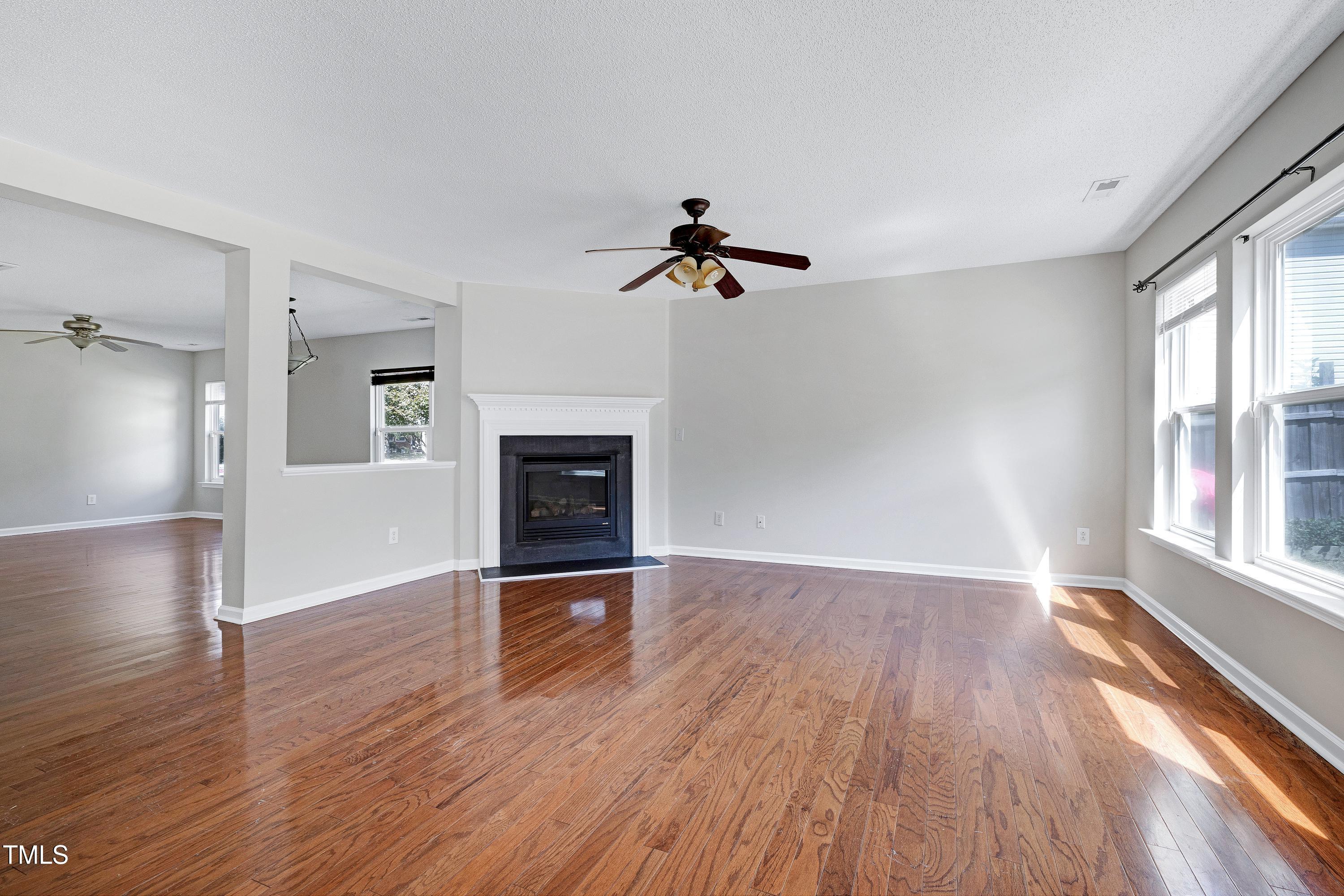 2817 Roundleaf Court Raleigh, NC 27604 - Photo 14 of 37 Scene-12