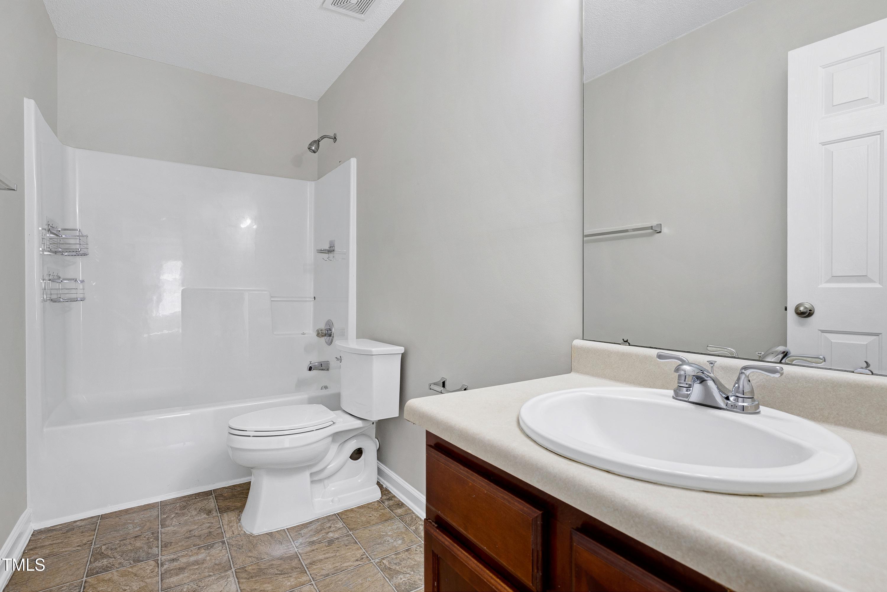 2817 Roundleaf Court Raleigh, NC 27604 - Photo 29 of 37 Scene-37