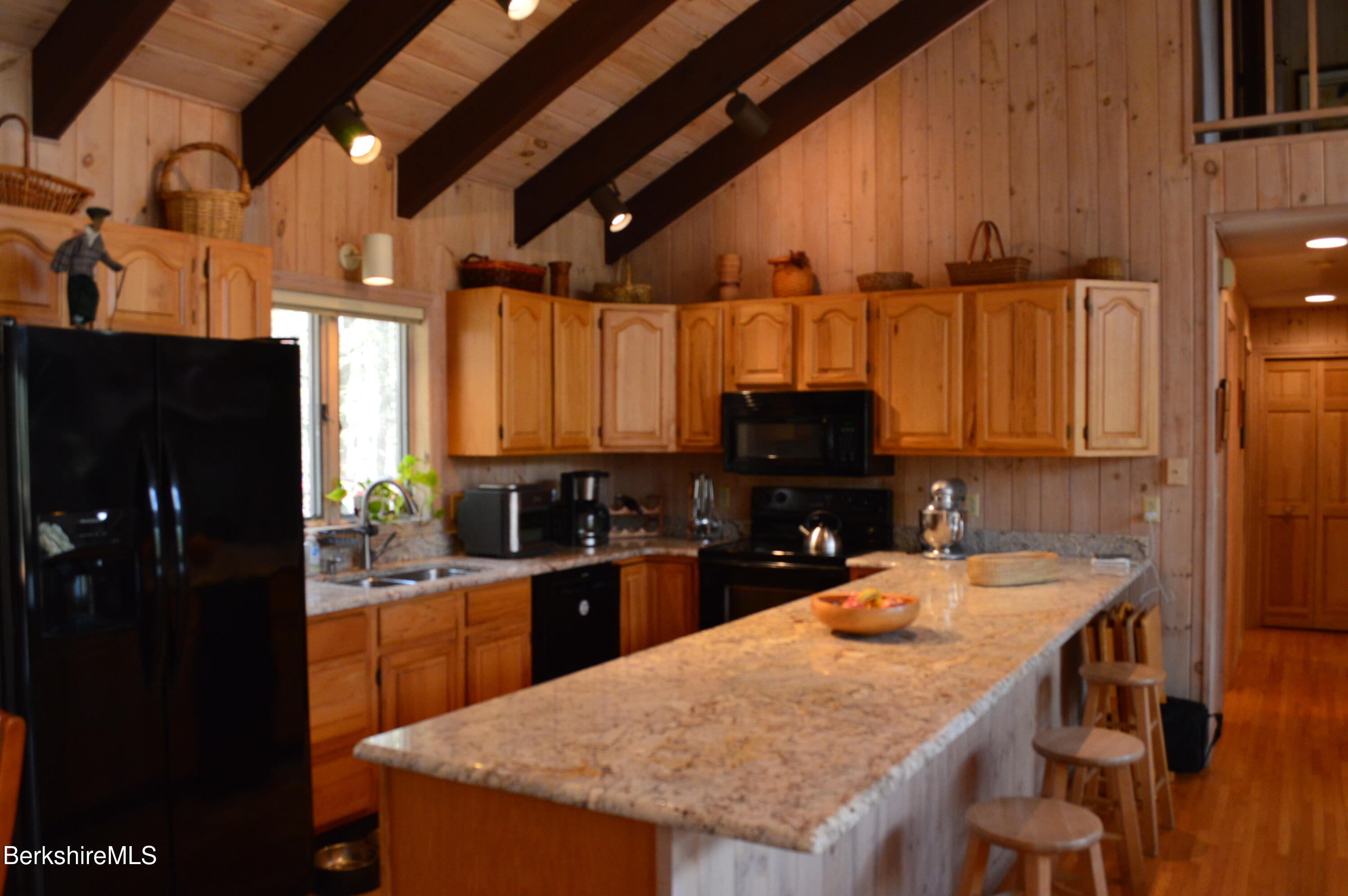 121 Hiawatha Hill Road Becket, MA 01223 - Photo 17 of 48 Kitchen