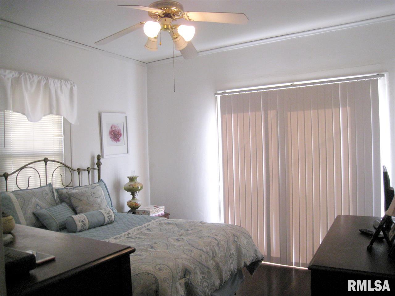 1904 30th Street Moline, IL 61265 - Photo 11 of 21