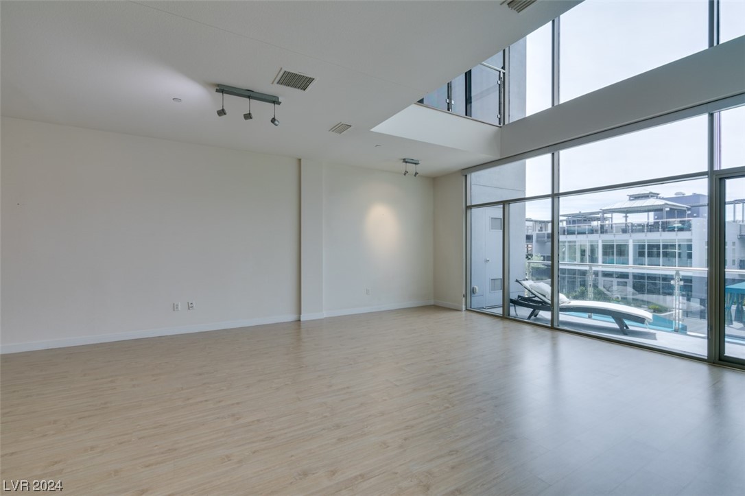 8925 West Flamingo Road, Unit 234 Las Vegas, NV 89147 - Photo 8 of 44 Gallery Image 8