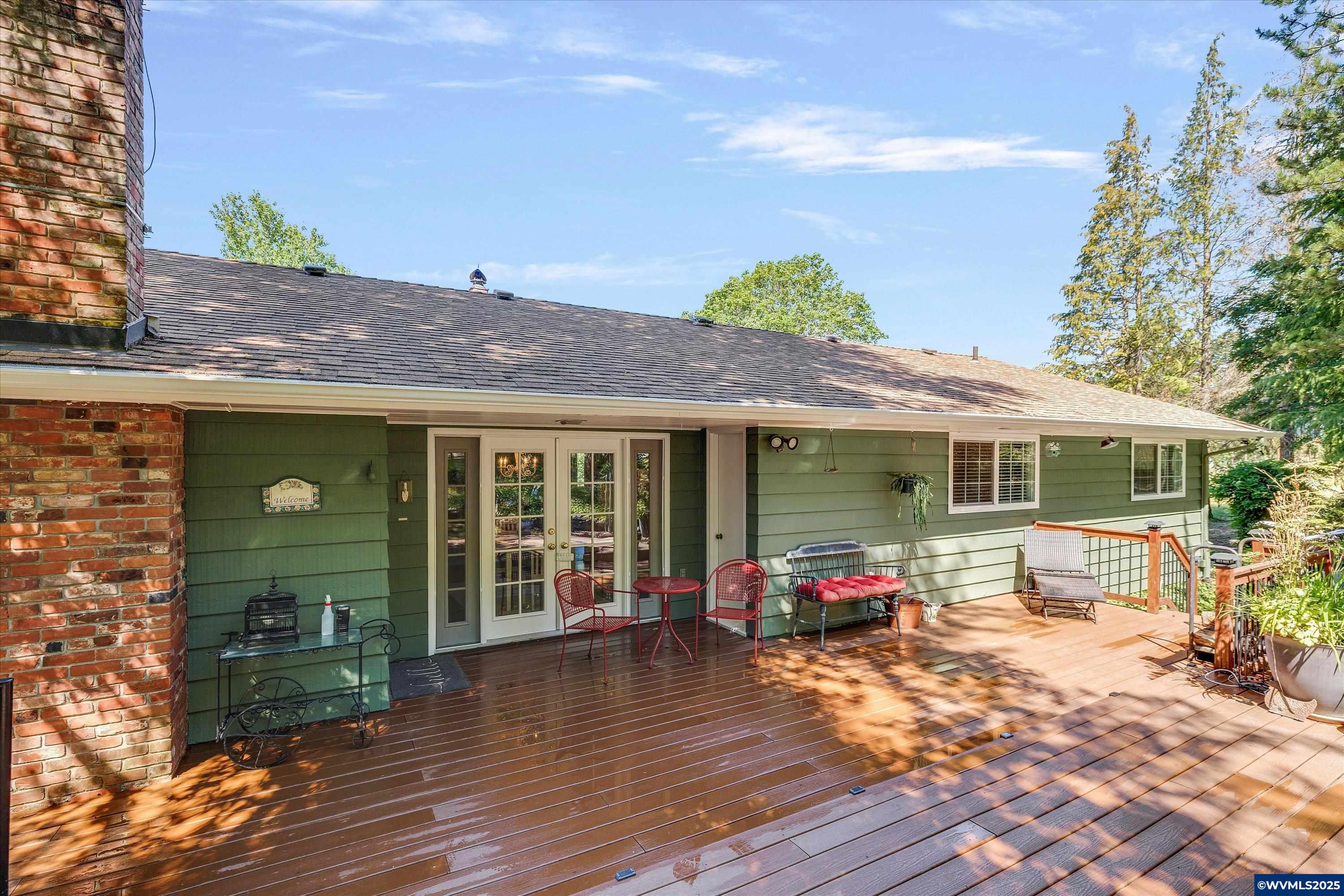 1120 North Oak Grove Road Salem, OR 97304 - Photo 3 of 49 Gallery Image 3