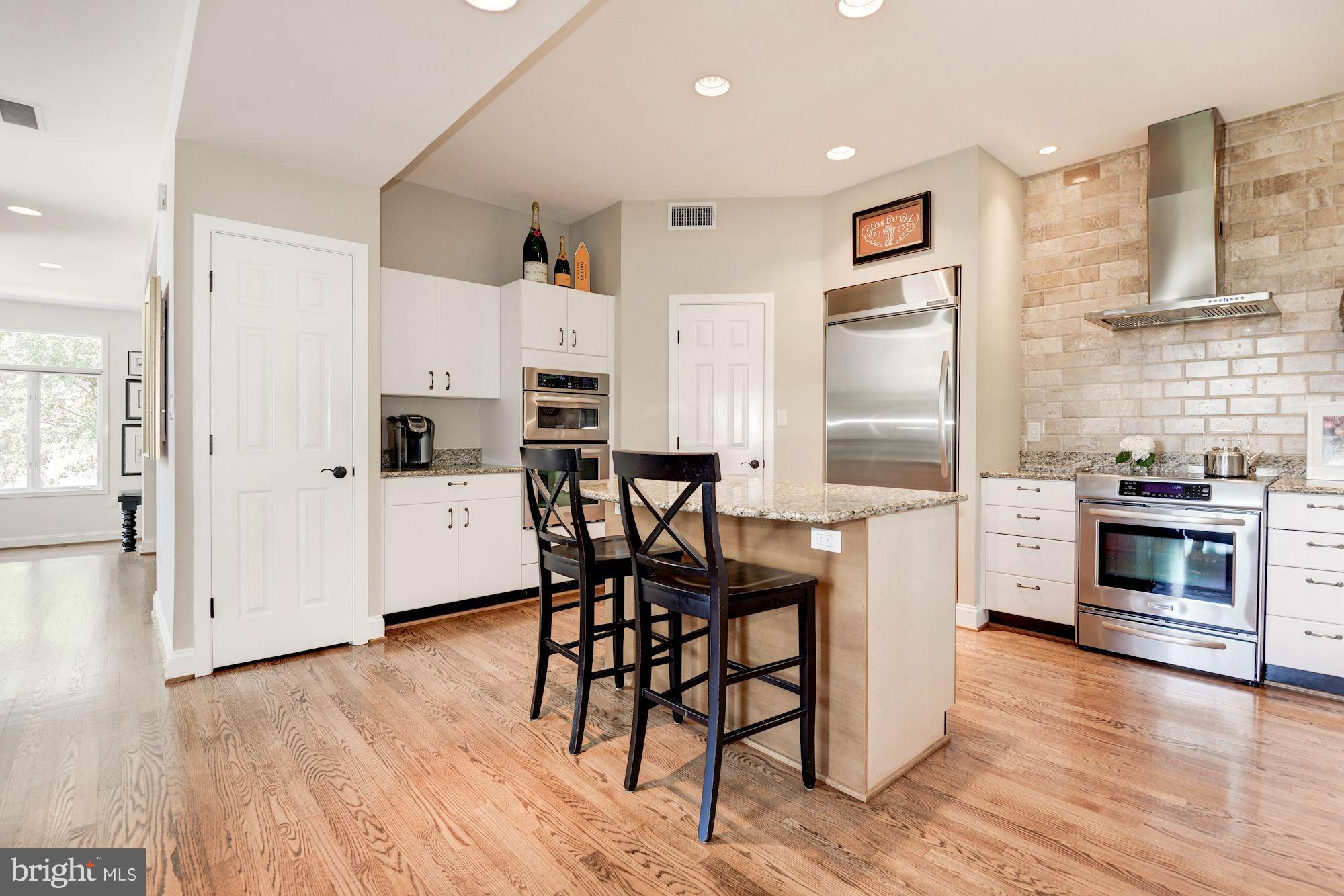 11514 Hemingway Drive Reston, VA 20194 - Photo 14 of 45 Kitchen
