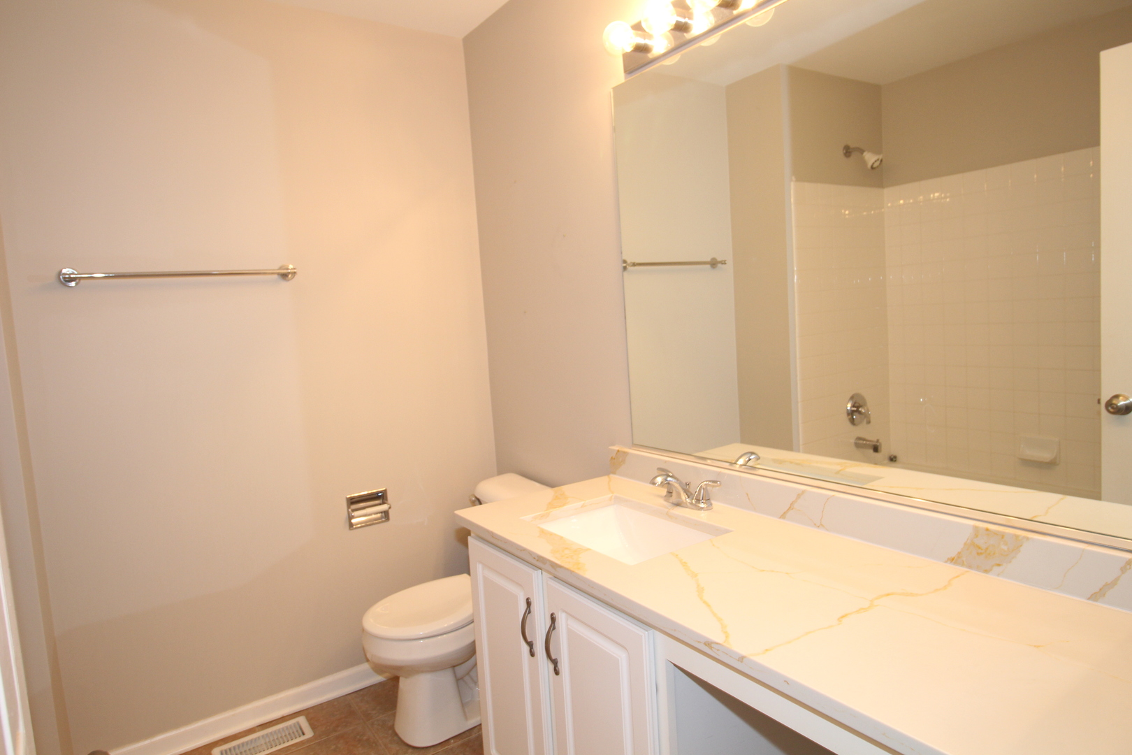 2518 Golf Ridge Circle, Unit 2518 Naperville, IL 60563 - Photo 14 of 27