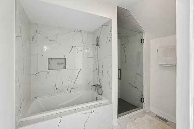 $1,900,000 | 1314 Dunheath Drive, Inverness, IL 60010