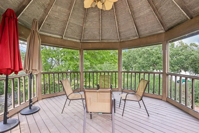 $1,900,000 | 1314 Dunheath Drive, Inverness, IL 60010