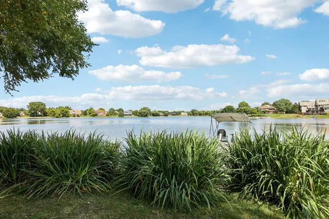 $1,900,000 | 1314 Dunheath Drive, Inverness, IL 60010