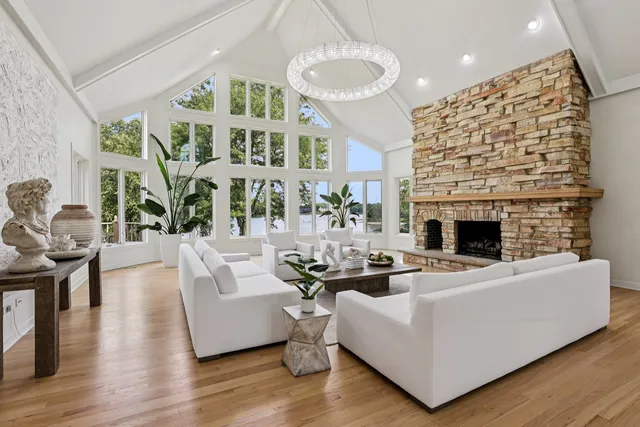 $1,900,000 | 1314 Dunheath Drive, Inverness, IL 60010