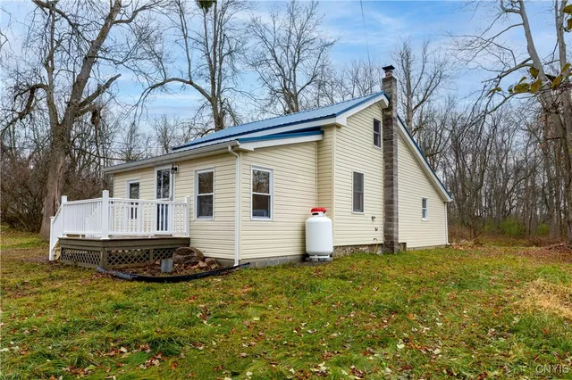 $199,900 | 651 South James Street, Cape Vincent, NY 13618