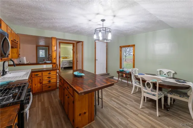 $199,900 | 651 South James Street, Cape Vincent, NY 13618