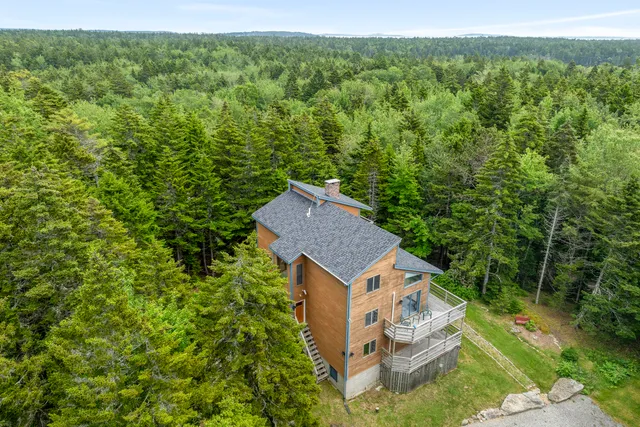 $499,000 | 11 Youngs Road, Southport, ME 04576