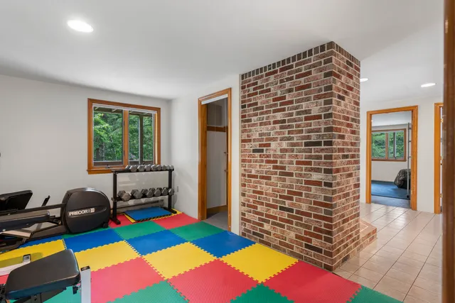 $499,000 | 11 Youngs Road, Southport, ME 04576