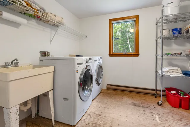 $499,000 | 11 Youngs Road, Southport, ME 04576