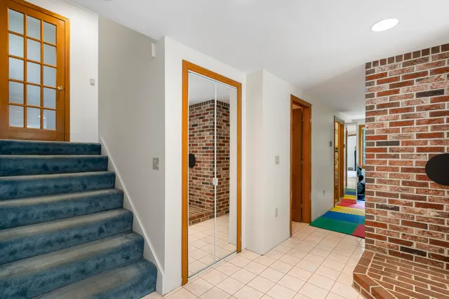 $499,000 | 11 Youngs Road, Southport, ME 04576