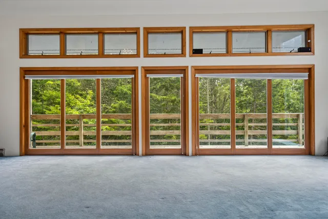 $499,000 | 11 Youngs Road, Southport, ME 04576