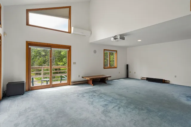 $499,000 | 11 Youngs Road, Southport, ME 04576