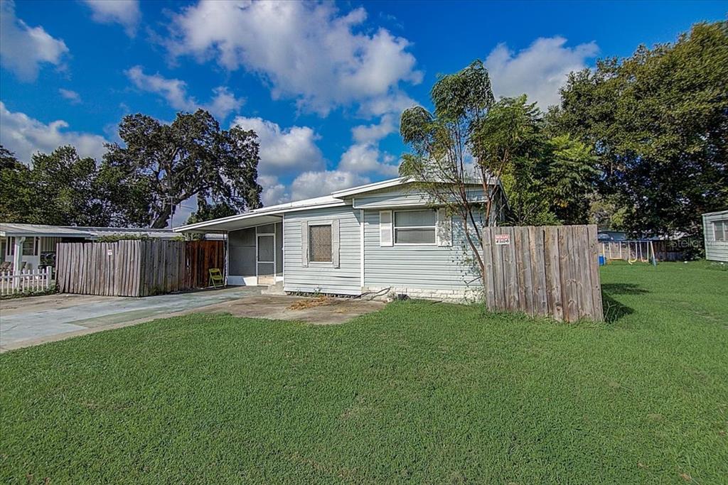 4633 Autumn Palm Drive, Zephyrhills, FL 33542 Compass