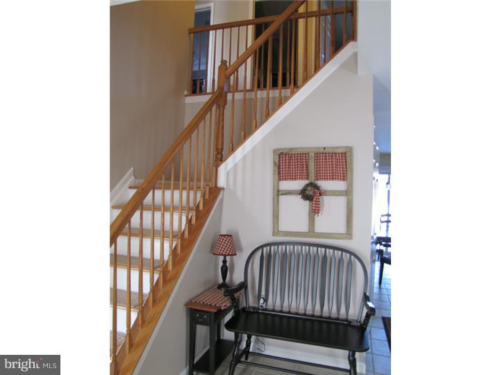 123 Highbridge Road New Egypt, NJ 08533 - Photo 2 of 25 Foyer