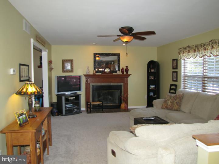 123 Highbridge Road New Egypt, NJ 08533 - Photo 8 of 25 Family Room