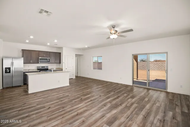 $365,900 | 666 West Pintail Drive, Casa Grande, AZ 85122