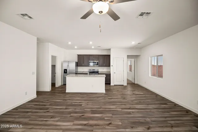 $365,900 | 666 West Pintail Drive, Casa Grande, AZ 85122