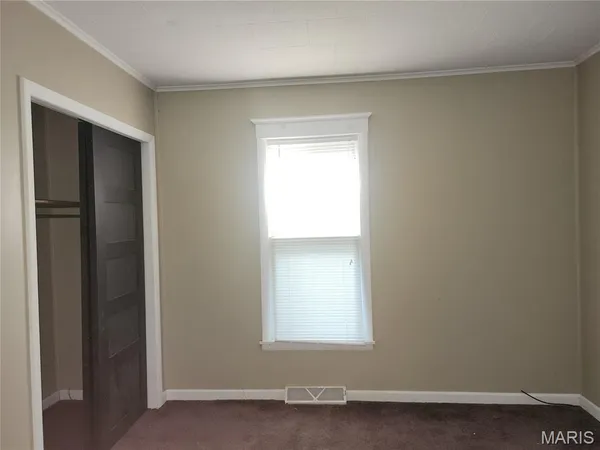$34,900 | 217 West Fairground Avenue, Hillsboro, IL 62049