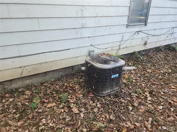 $34,900 | 217 West Fairground Avenue, Hillsboro, IL 62049