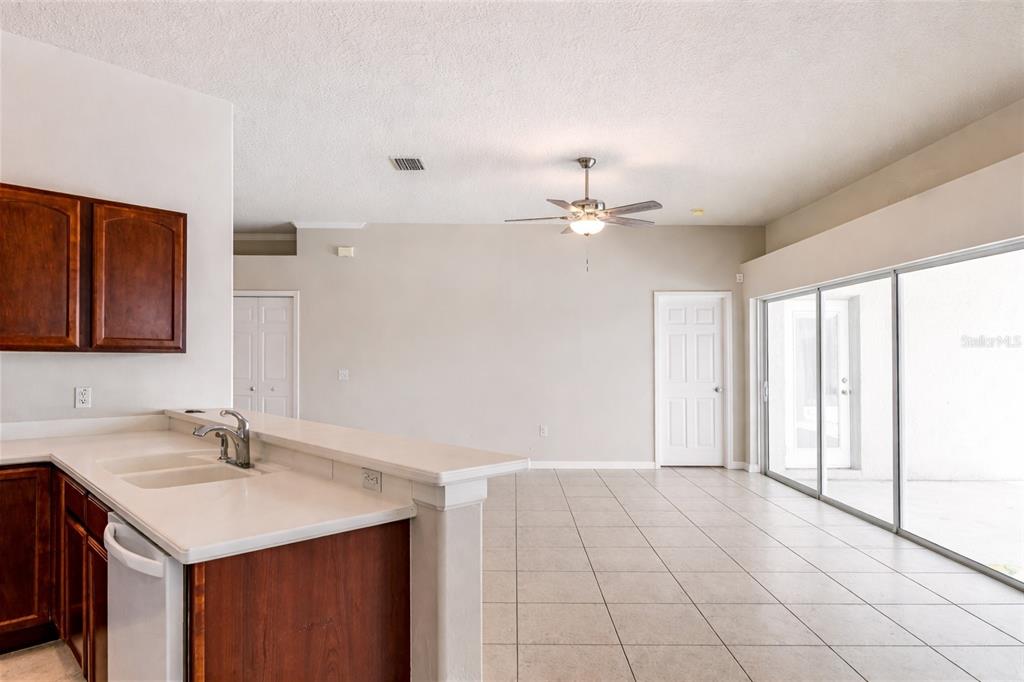 6002 Renaissance Court St. Cloud, FL 34772 - Photo 10 of 17