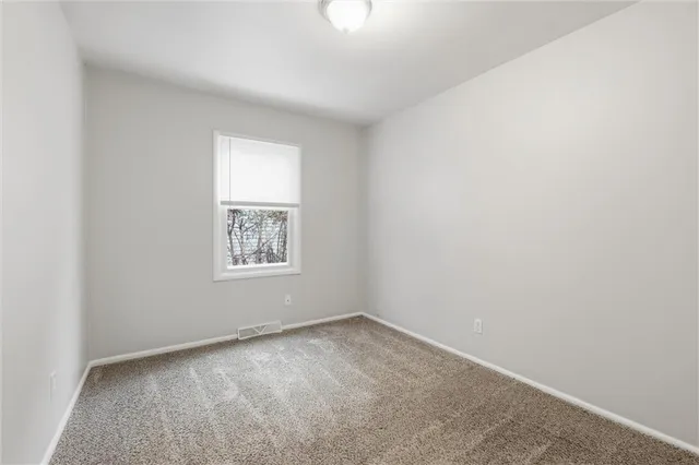 $175,000 | 11216 Herrick Avenue, Kansas City, MO 64134