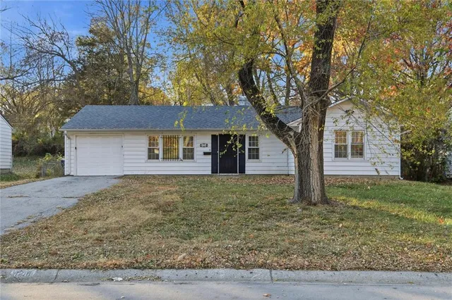 $175,000 | 11216 Herrick Avenue, Kansas City, MO 64134