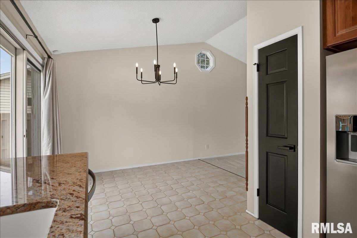 10 Hollybrook Drive Springfield, IL 62702 - Photo 15 of 32 Gallery Image 15
