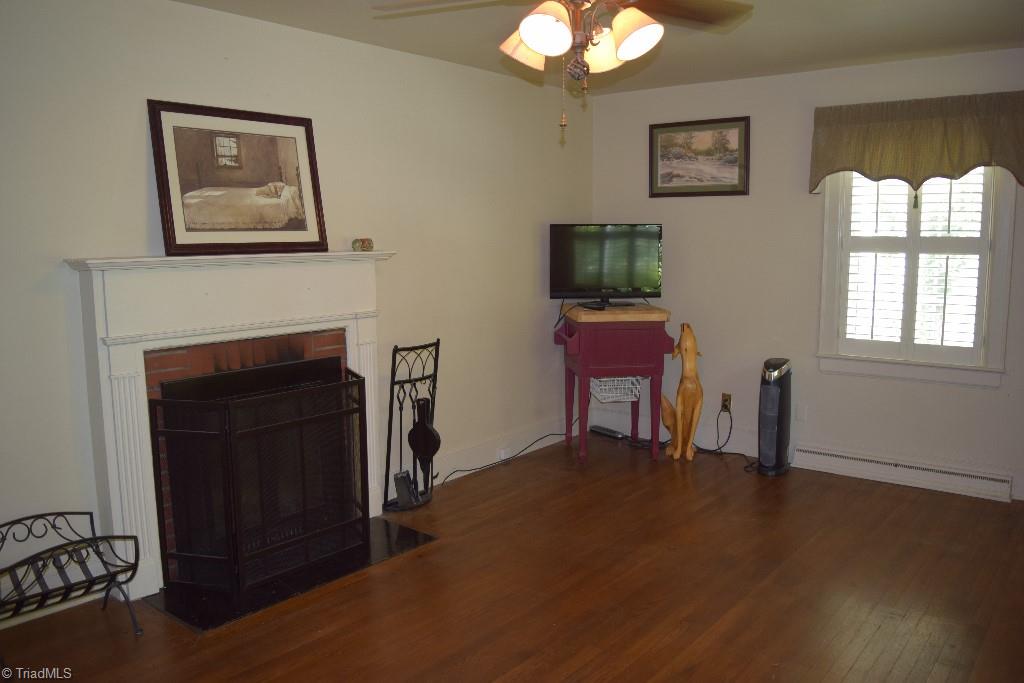 1911 Independence Road Greensboro, NC 27408 - Photo 2 of 9 Gallery Image 2