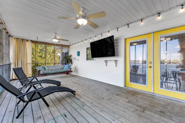 $775,000 | 750 Lakewood Drive, Decatur, TN 37322