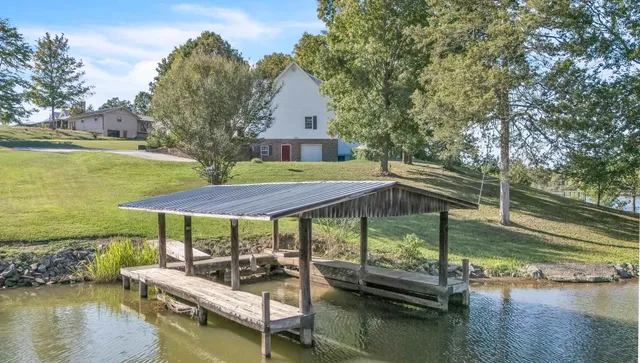 $775,000 | 750 Lakewood Drive, Decatur, TN 37322