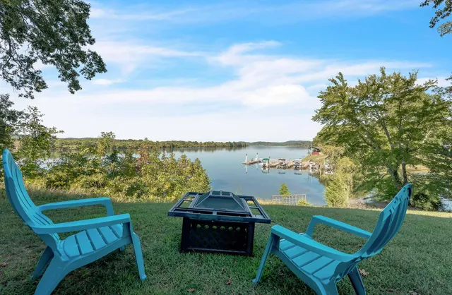 $775,000 | 750 Lakewood Drive, Decatur, TN 37322