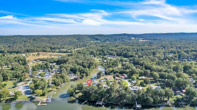 $775,000 | 750 Lakewood Drive, Decatur, TN 37322