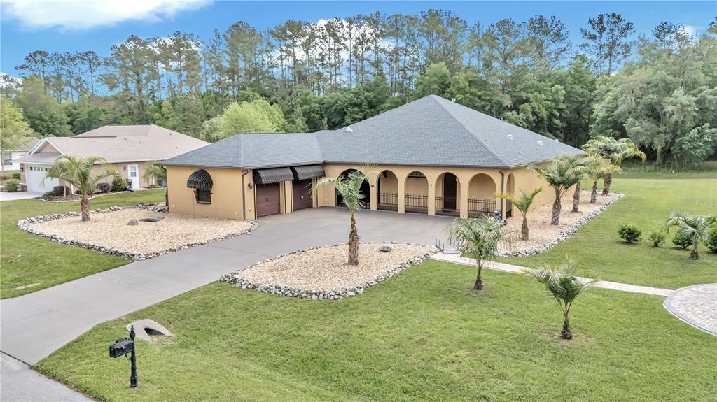 11835 North Bluff Cove Path